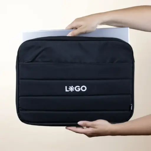 KIRA: Laptop sleeve 15.6 inches